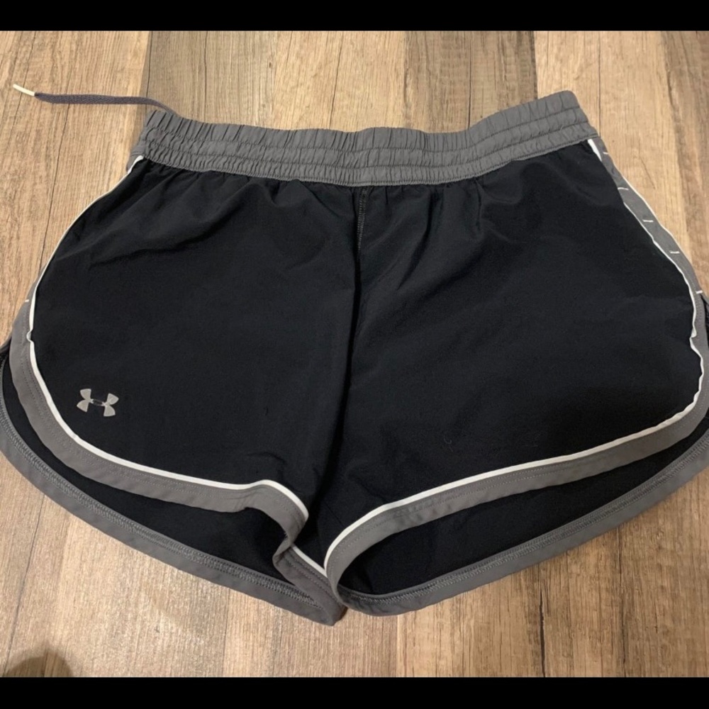 under armor tempo shorts